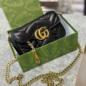 کیف زنانه چرمی گوچی مدل بند زنجیری لوگو برجسته