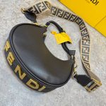 کیف زنانه فندی