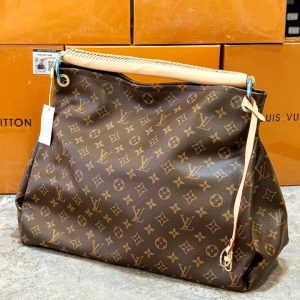 ارتسی لویی ویتون سایز ۴۰