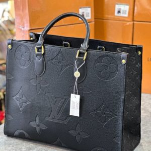 کیف زنانه لویی ویتون شناسنامه‌دار سایز 40×30